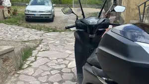 Honda SH 150i Sport (2022 - 23)  (2)