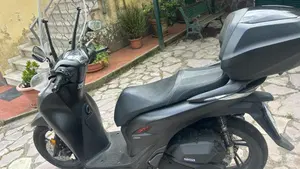 Honda SH 150i Sport (2022 - 23)  (5)