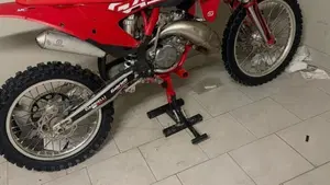 GASGAS MC 125 (2023)  (4)