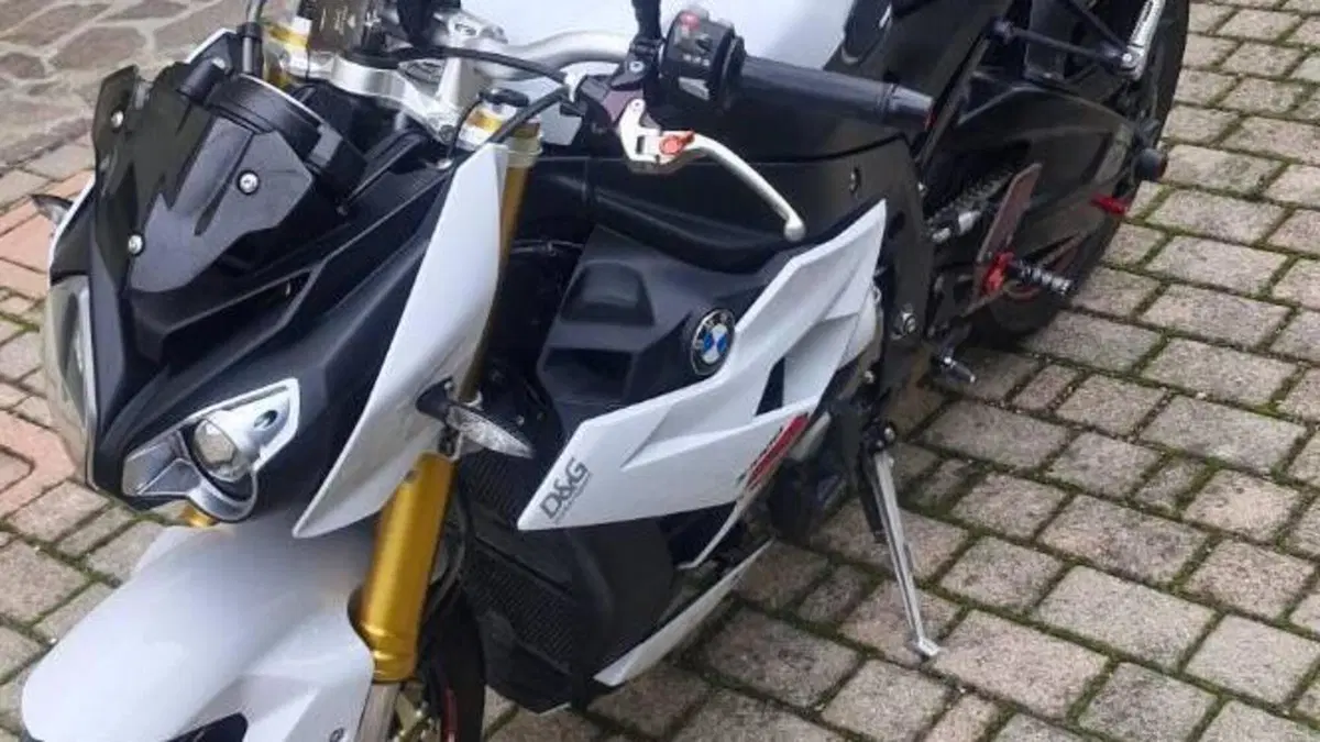 Bmw S 1000 R (2014 - 16)  (4)