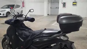 Piaggio Beverly 350 Police ABS-ASR (2018 - 20)  (2)