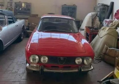 Alfa Romeo GT 2000 VELOCE   (2)