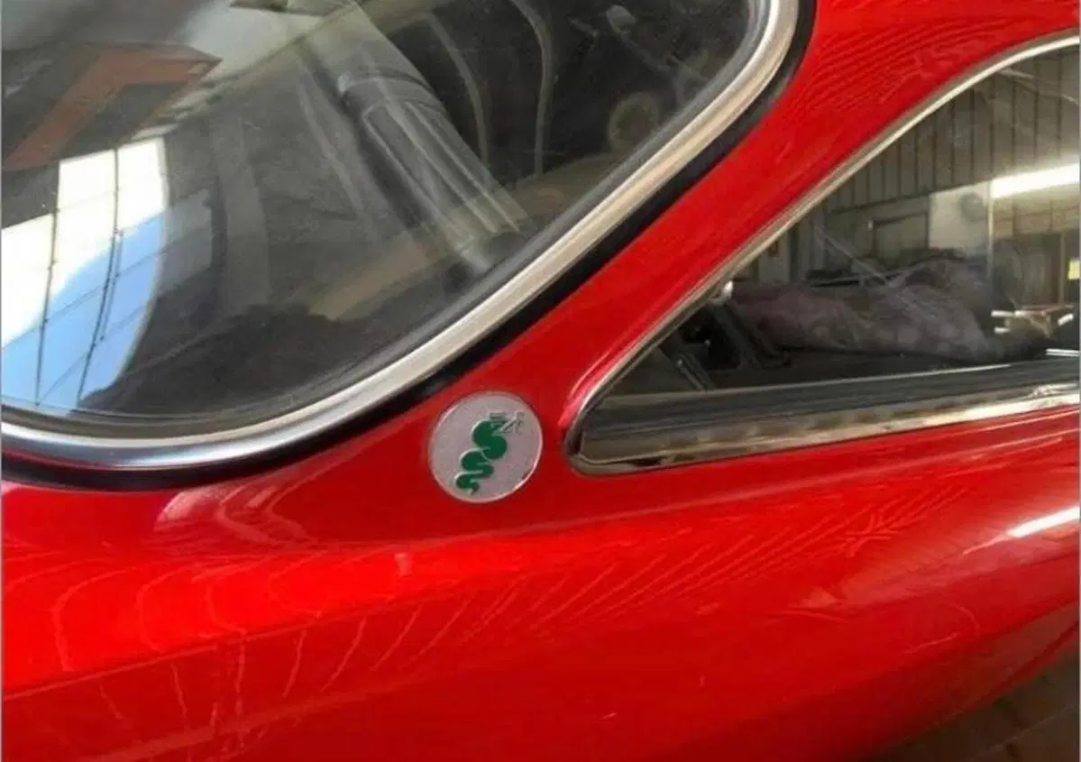 Alfa Romeo GT 2000 VELOCE   (5)