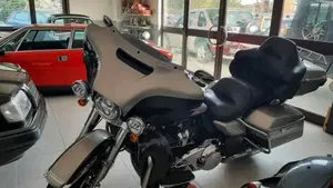 Harley-Davidson 107 Electra Glide Ultra Limited (2017 - 18) - FLHTK  (4)