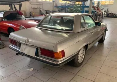 Mercedes-Benz 450 SL R 107 CABRIO   (5)