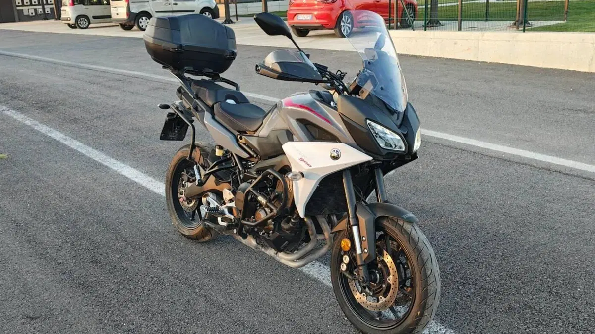 Yamaha Tracer 900 (2018 - 20)  (2)