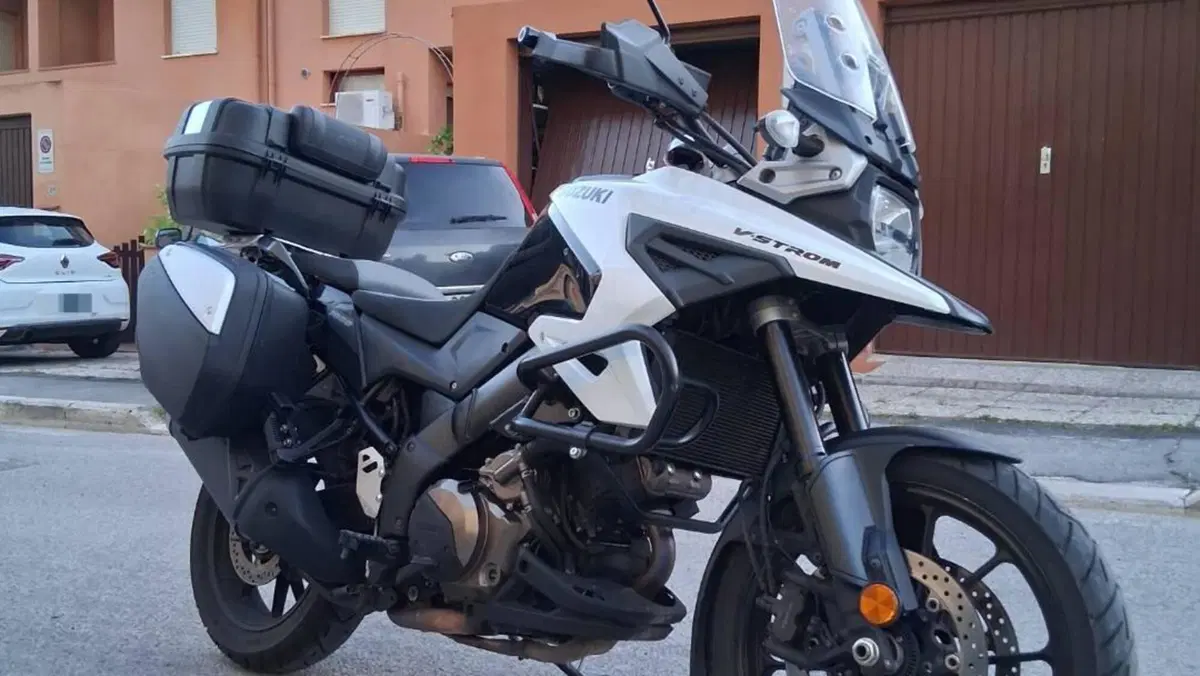Suzuki V-Strom 1050 (2020 - 21)  (2)