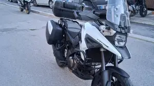 Suzuki V-Strom 1050 (2020 - 21)  (3)