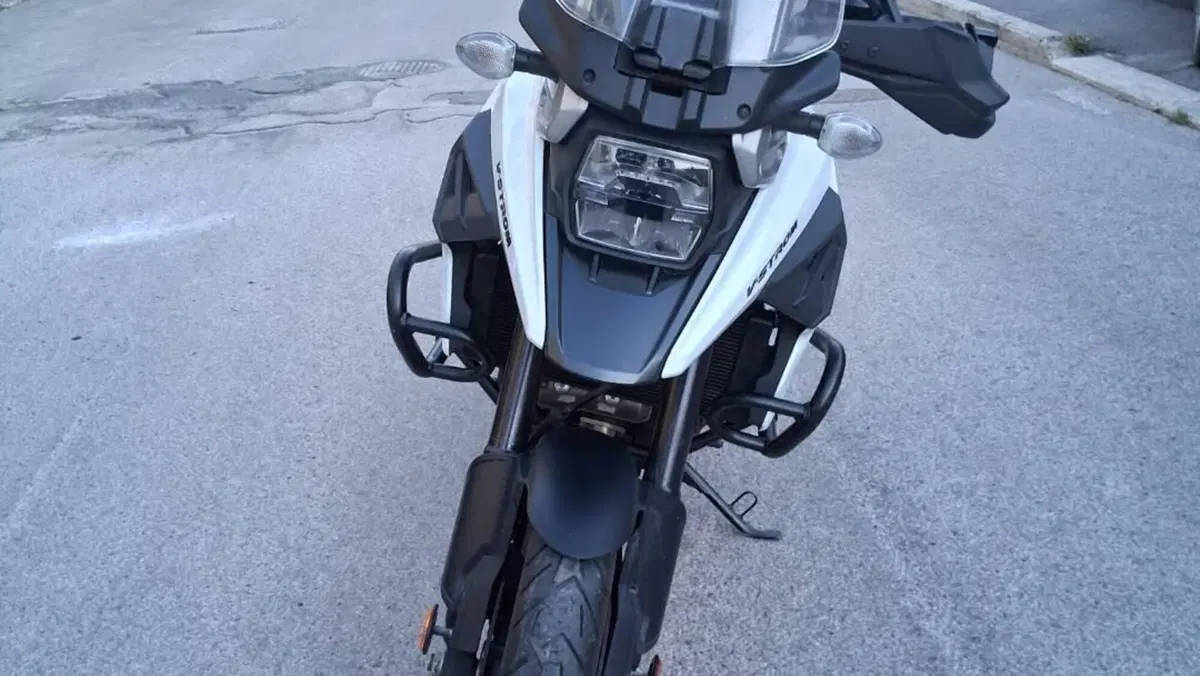 Suzuki V-Strom 1050 (2020 - 21)  (10)