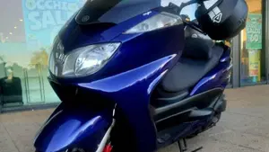 Yamaha Majesty 400 (2004 - 08)  (8)