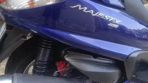 Yamaha Majesty 400 (2004 - 08)  (9)