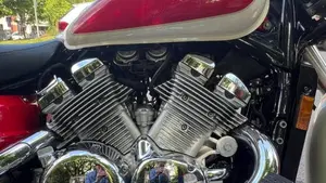 Yamaha XVZ 1300 Royal Star (1996 - 02)  (4)