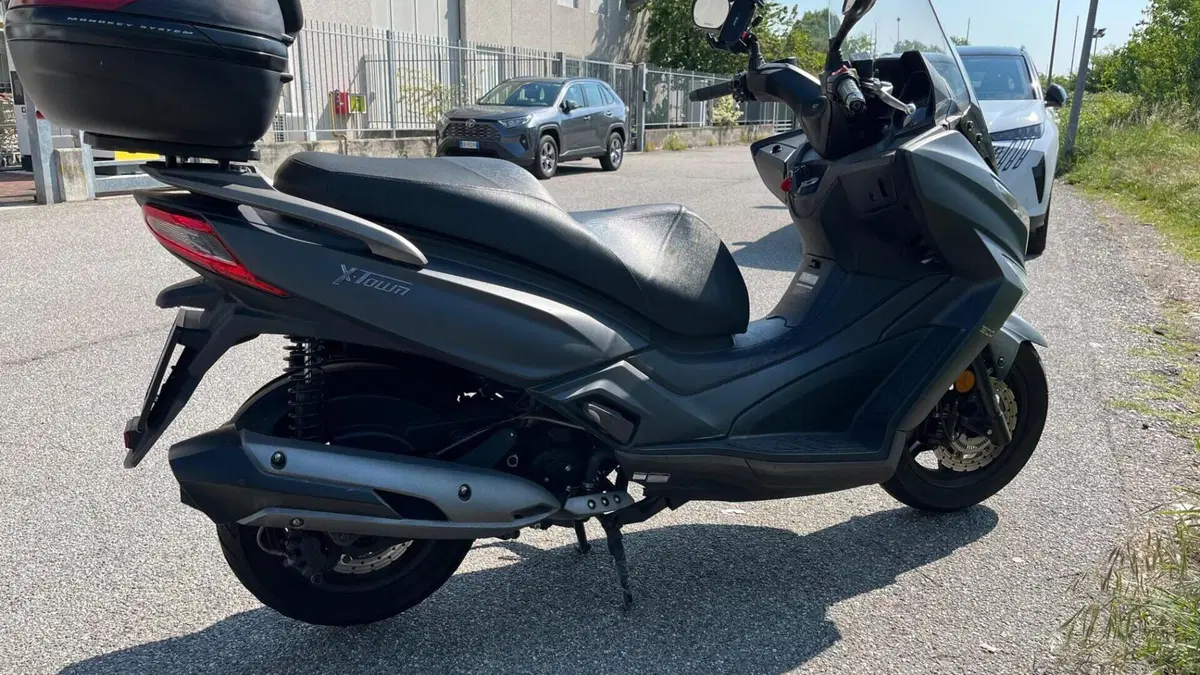 Kymco X-Town 300i (2021 - 24) 