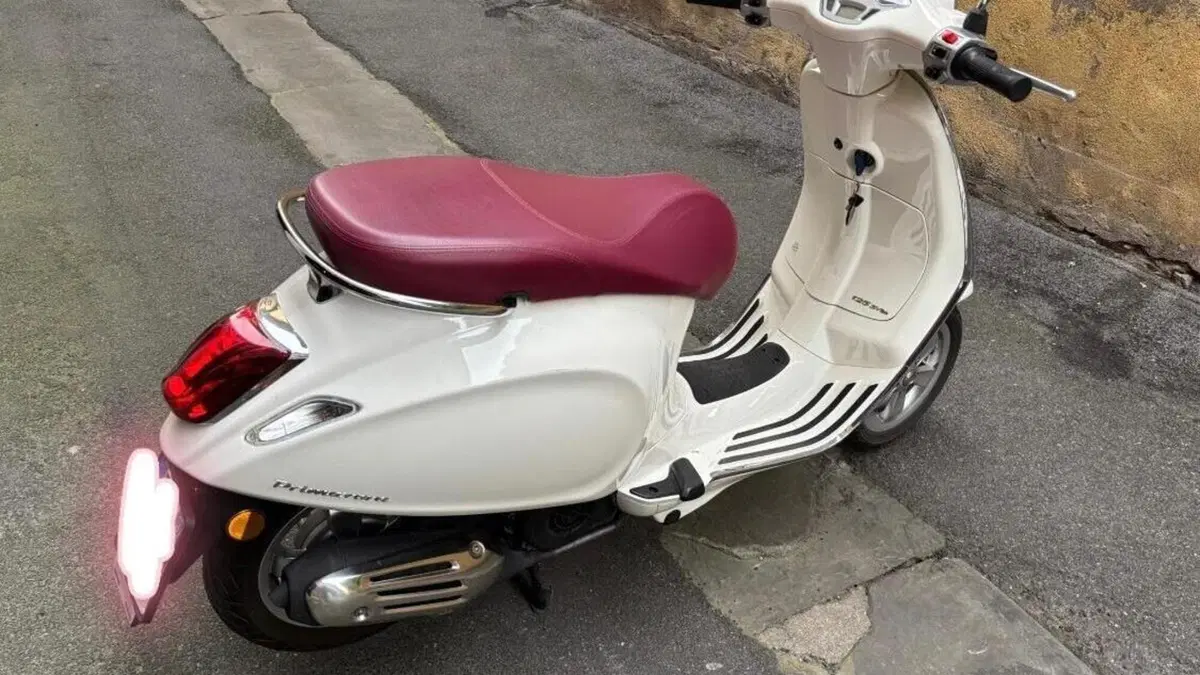 Vespa Primavera 125 3V ie ABS (2016)  (2)