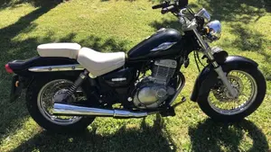 Suzuki Marauder GZ 250  (2)