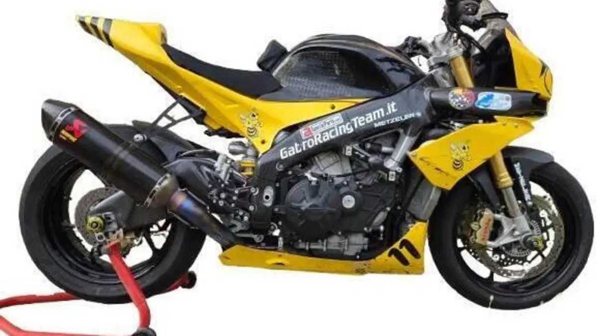 Aprilia Tuono V4 R APRC (2011 - 13)  (5)
