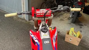 Honda CRF 250R (2023)  (6)