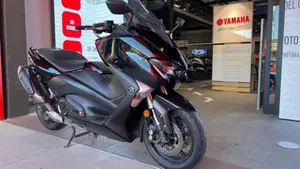 Yamaha T-Max 530 SX (2017 - 19)  (2)