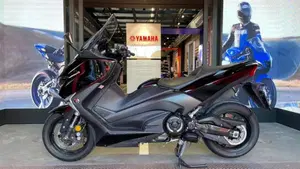 Yamaha T-Max 530 SX (2017 - 19)  (4)