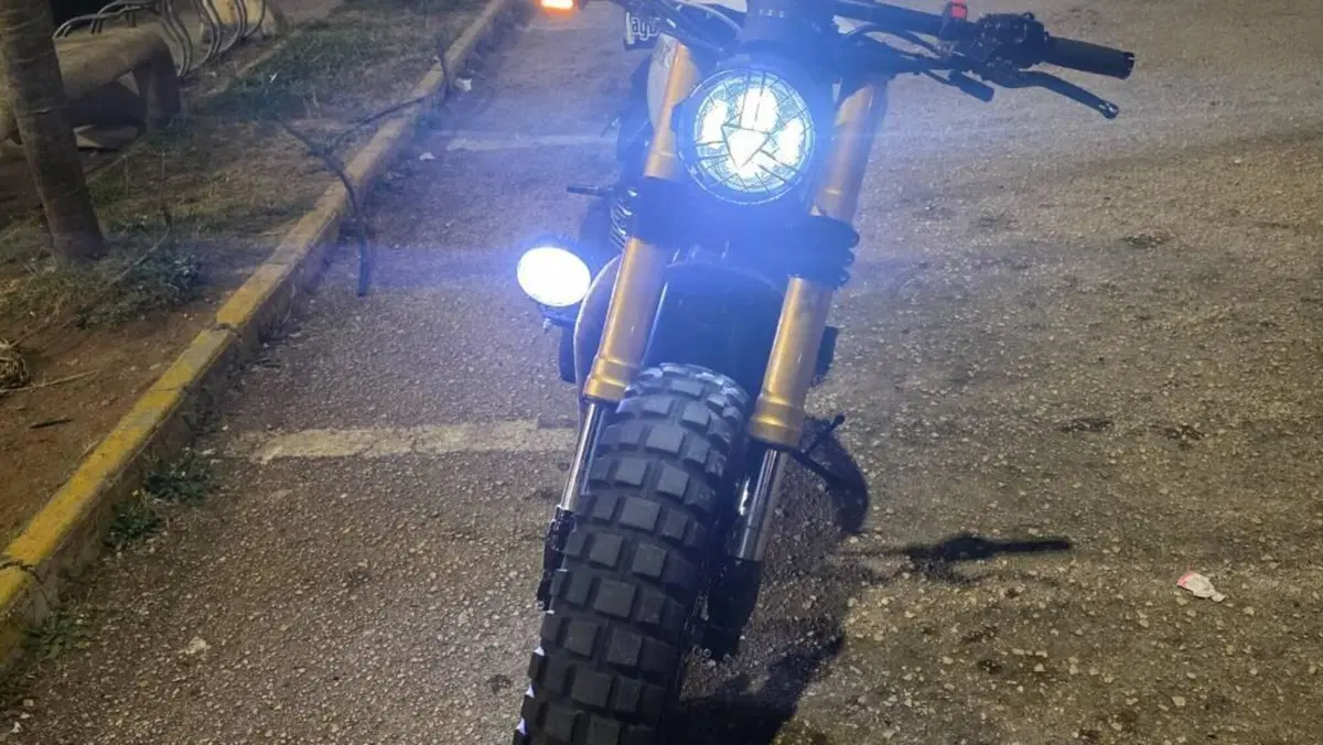 Triumph Bonneville T100 (2001 - 07)  (4)