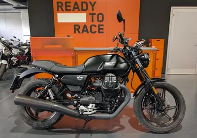 Moto Guzzi V7 Stone (2021 - 24) - Annuncio 10013276