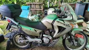Honda Transalp XL 650V (2000 - 04) 