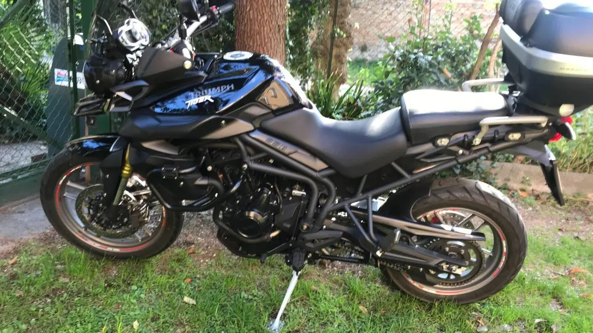 Triumph Tiger 800 ABS (2010 - 14)  (2)