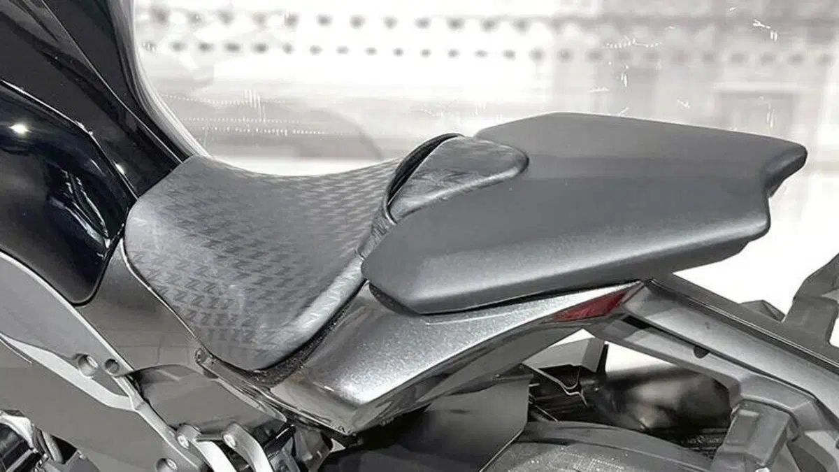 Kawasaki Z 1100 (2026)  (4)