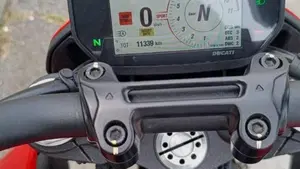 Ducati Hypermotard 950 (2022 - 25)  (2)