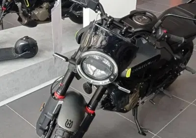 Husqvarna Svartpilen 401 (2024 - 26) - Annuncio 10013459