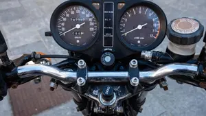Suzuki   (5)