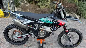 KTM 250 SX-F (2024) 