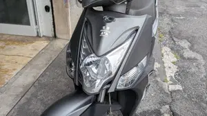 Kymco Agility 200i R16 + (2021 - 25)  (2)