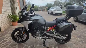 Ducati Multistrada V4 S (2021 - 24)  (2)