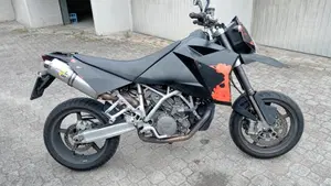KTM 950 Supermoto (2006 - 08)  (2)