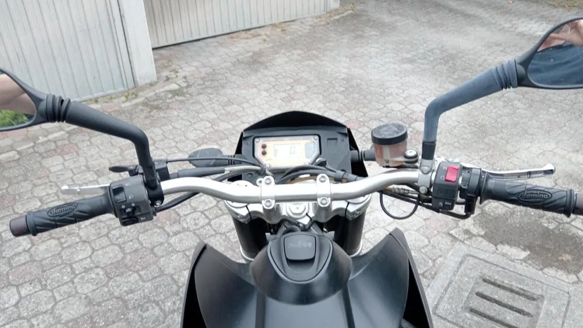 KTM 950 Supermoto (2006 - 08)  (5)