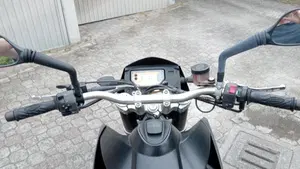 KTM 950 Supermoto (2006 - 08)  (5)