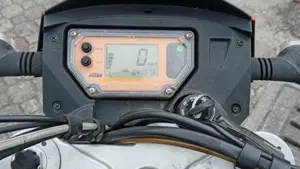KTM 950 Supermoto (2006 - 08)  (6)