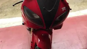 Yamaha YZF R1 (1998 - 99)  (2)