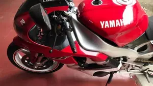 Yamaha YZF R1 (1998 - 99)  (3)