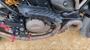Ducati Monster 1200 S (2014 - 16)  (5)