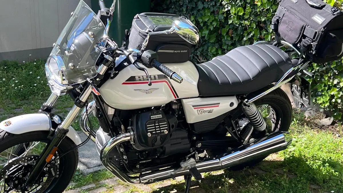 Moto Guzzi V7 Special (2025 - 26) 
