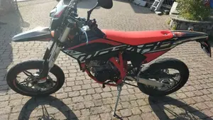 Betamotor RR 125 4T Motard LC (2021 - 23)  (3)