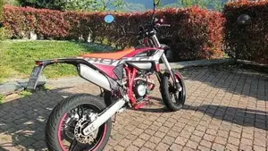 Betamotor RR 125 4T Motard LC (2021 - 23)  (4)
