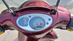 Aprilia Scarabeo 100 (1999 - 02)  (4)