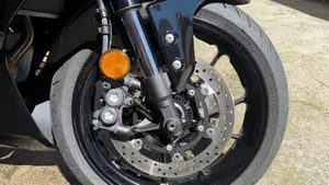 Yamaha YZF R7 (2021 - 25)  (2)