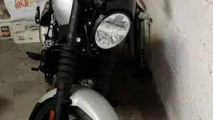 Royal Enfield Guerrilla 450 (2024 - 26) 