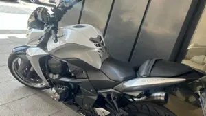 Kawasaki Z 1000 (2007 - 09)  (2)