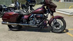 Harley-Davidson CVO Street Glide (2024) 