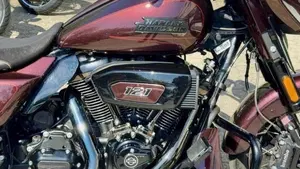 Harley-Davidson CVO Street Glide (2024)  (6)